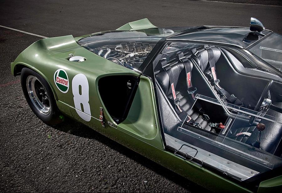Детали экстерьера Marcos Mantis XP 1968 года  (фото 11 из 13)